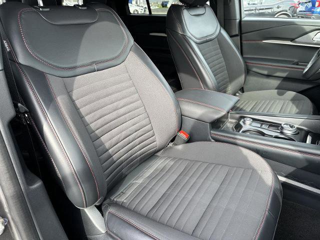 Certified 2025 Ford Explorer ST-Line w/ ST-Line Street Pack image 19