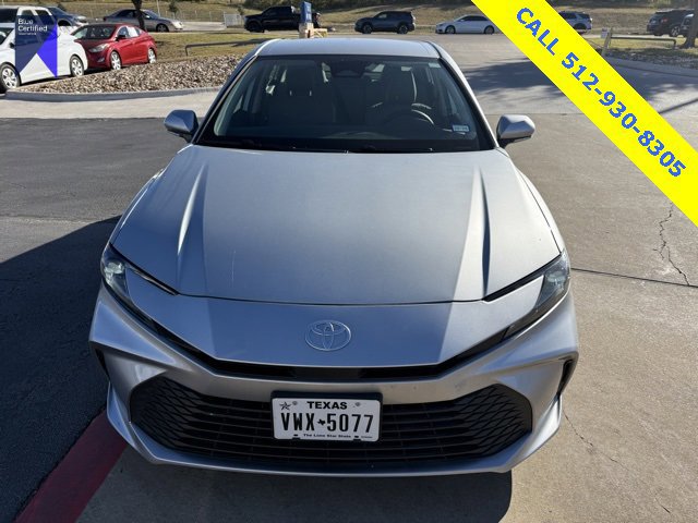 Used 2025 Toyota Camry LE image 8