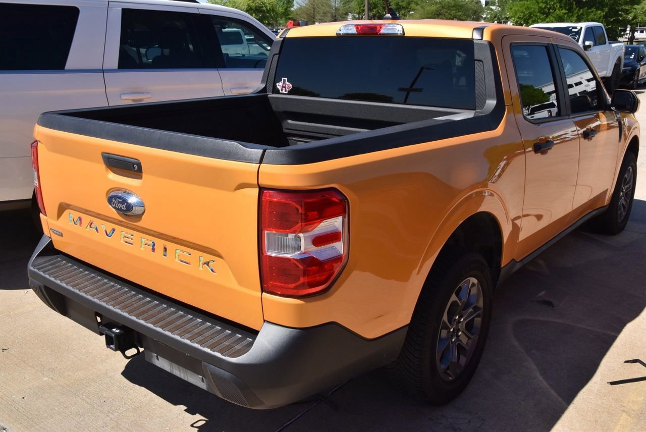 Certified 2023 Ford Maverick XLT w/ XLT Luxury Package image 5