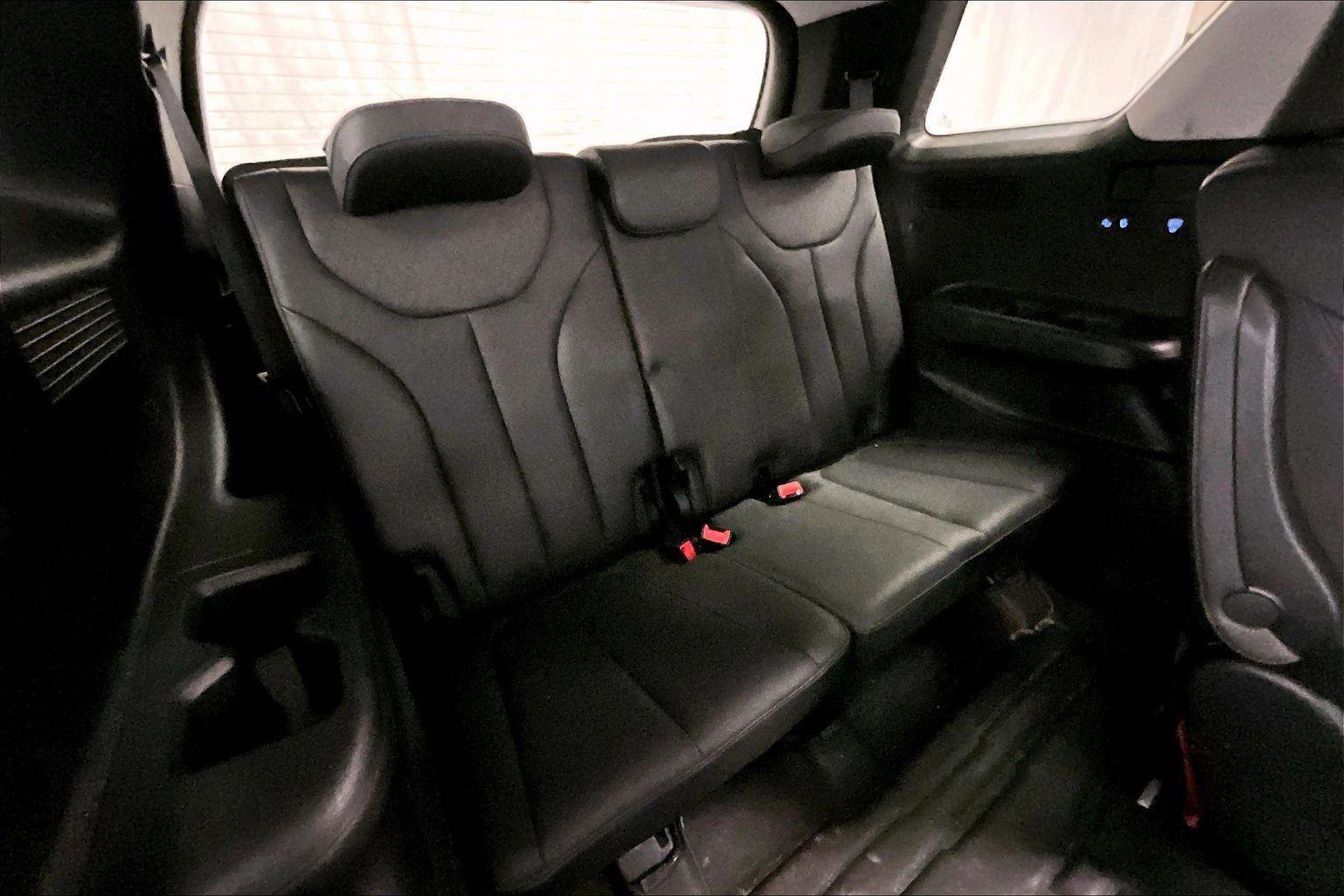 Used 2021 Hyundai Palisade SEL w/ Premium Package image 27