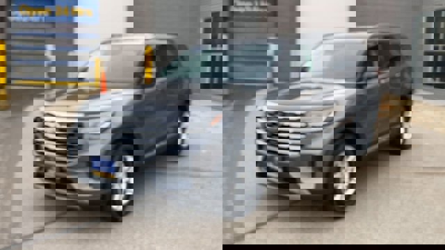 Certified 2025 Ford Explorer Active image 5