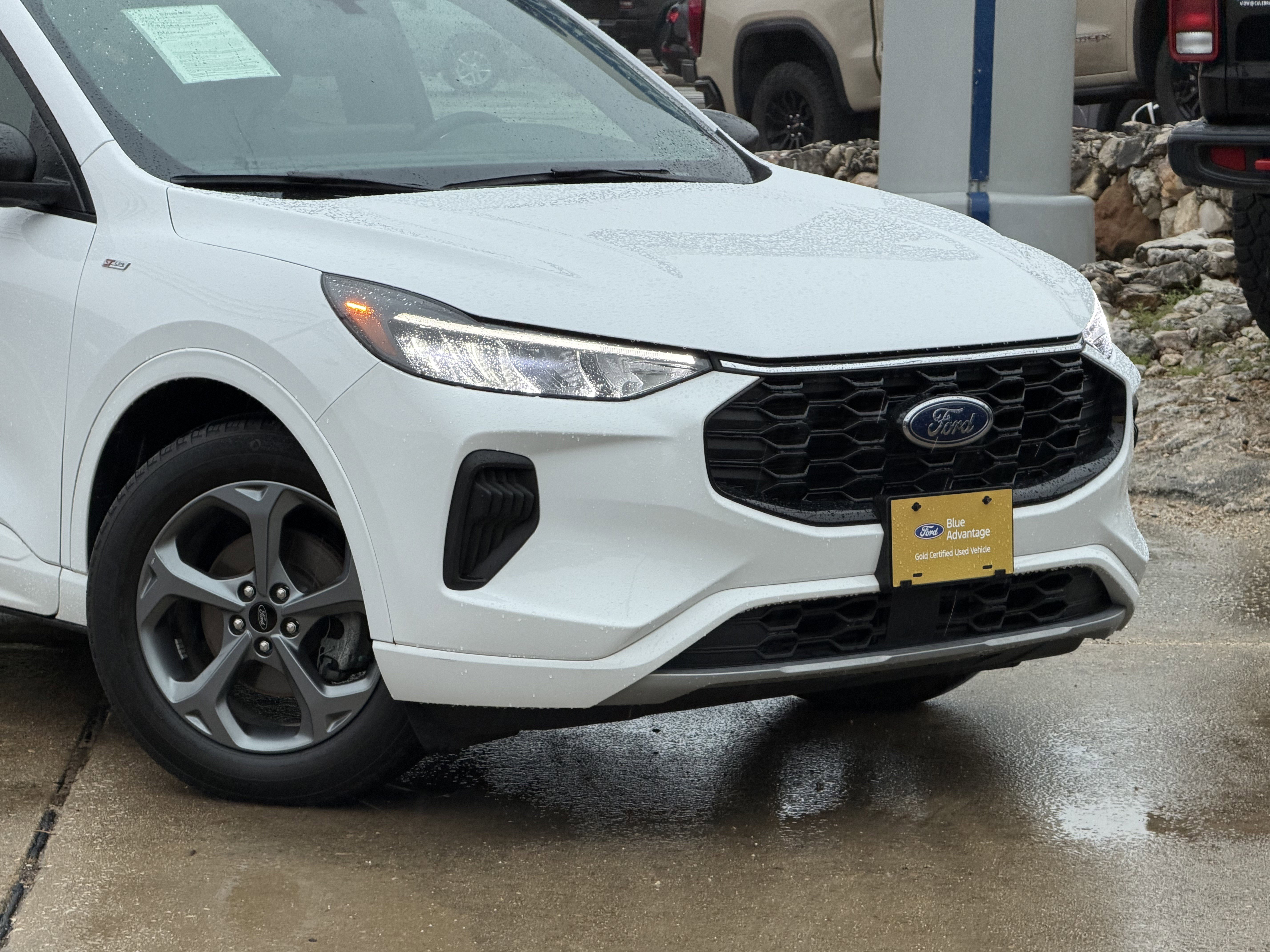 Certified 2023 Ford Escape ST-Line w/ Tech Pack #1 FWD image 2