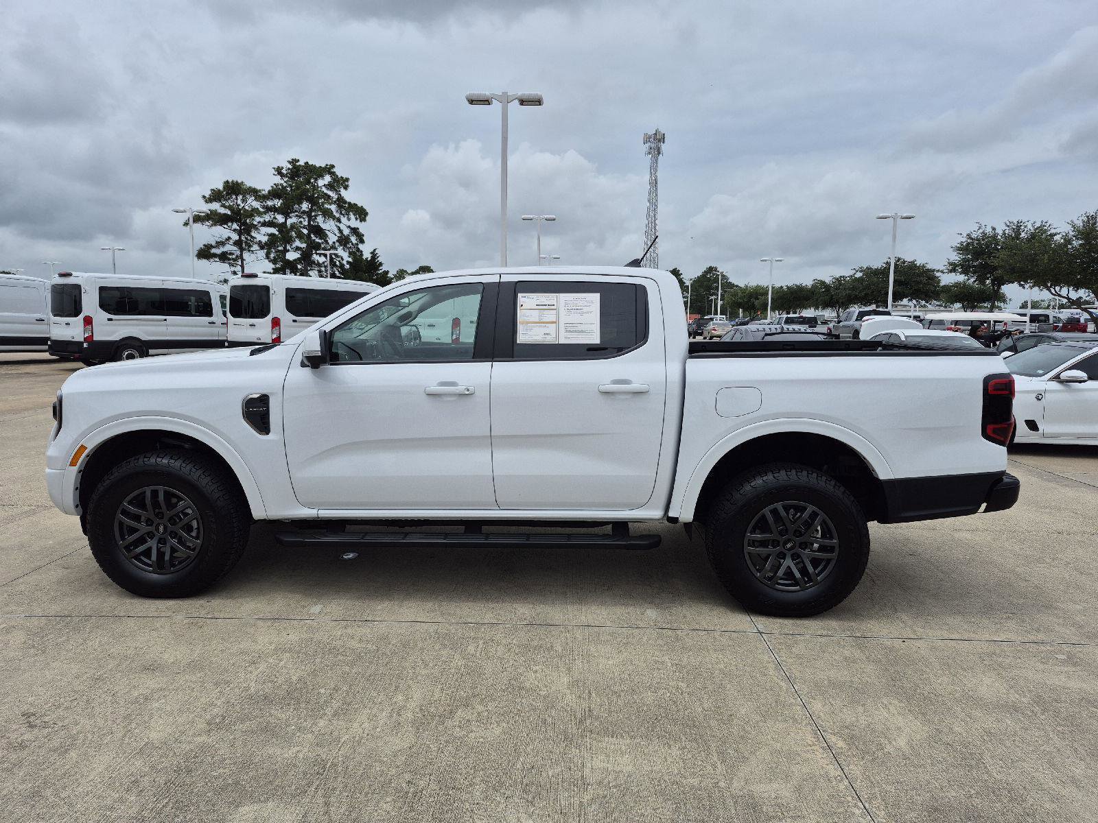 Certified 2025 Ford Ranger Lariat w/ FX4 Off-Road Package AWD/4WD image 18