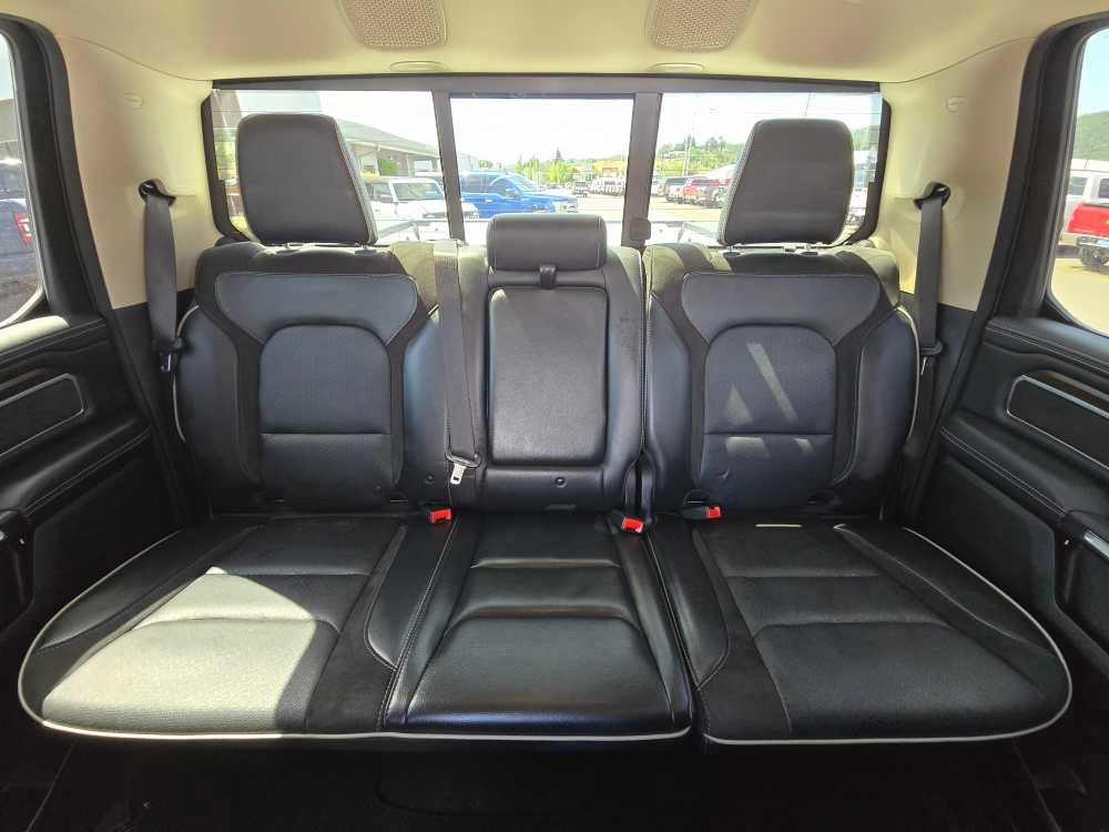 Used 2021 RAM 1500 Laramie w/ Off Road Group AWD/4WD image 18