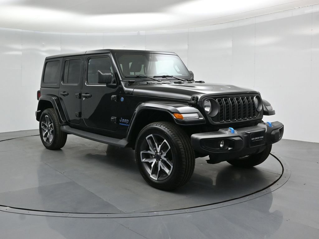 Used 2024 Jeep Wrangler Unlimited image 7