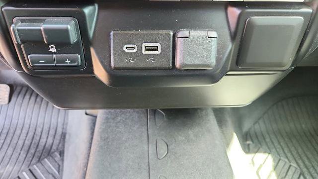 Used 2023 Chevrolet Silverado 2500 LT w/ Convenience Package image 15