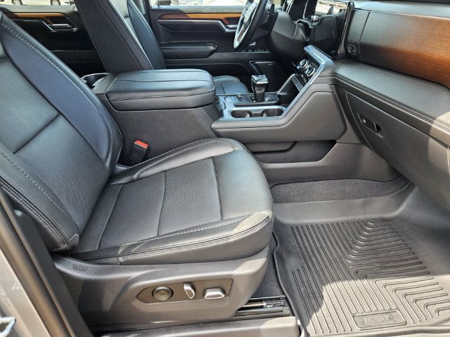 Used 2023 GMC Sierra 1500 Denali w/ Denali Reserve Package AWD/4WD image 12
