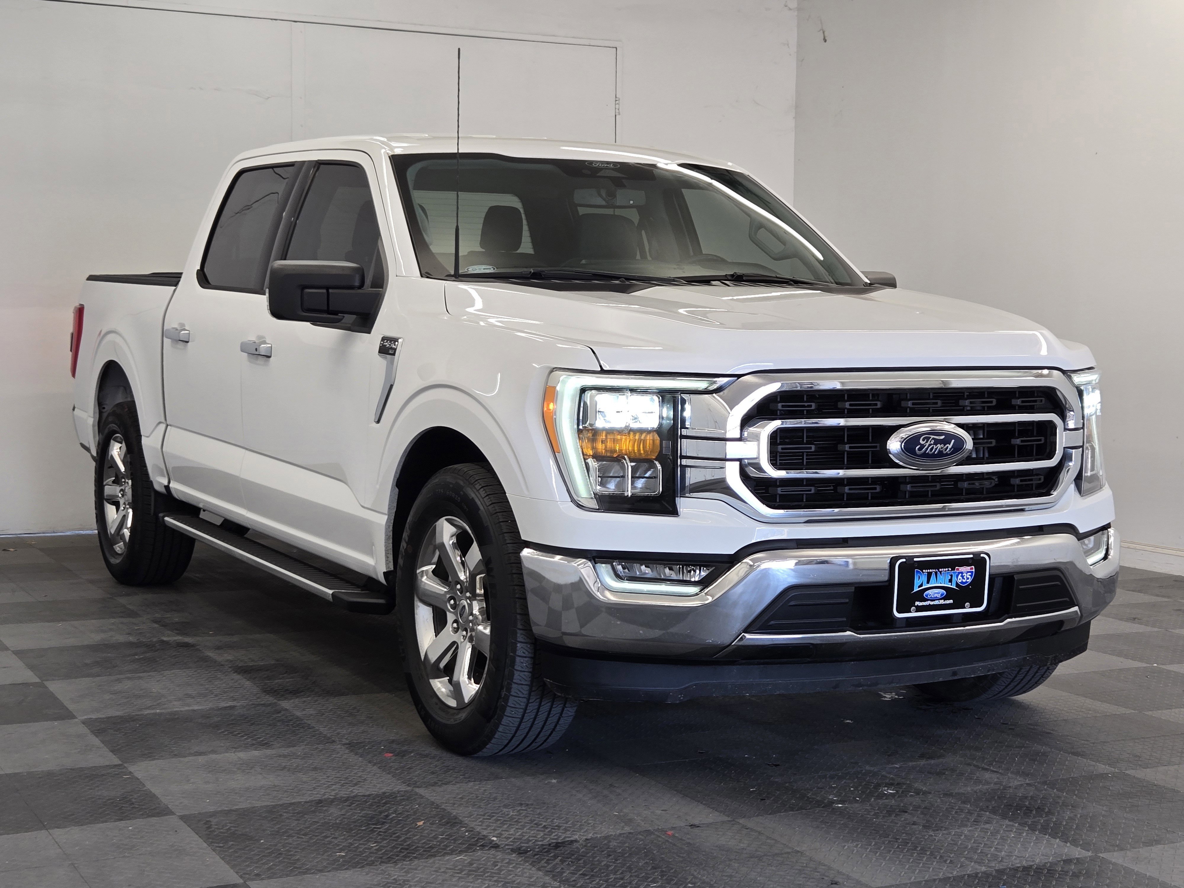 Certified 2022 Ford F150 XLT w/ Equipment Group 302A High image 6