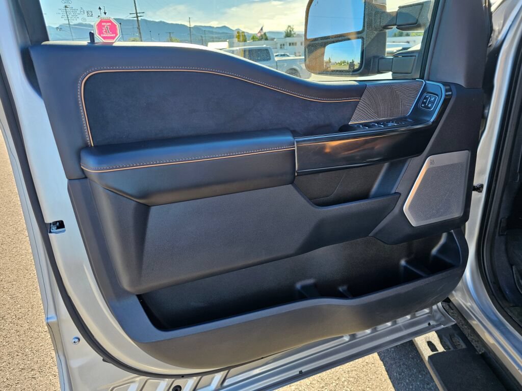 Certified 2024 Ford F350 Platinum w/ Tremor Off-Road Package AWD/4WD image 16