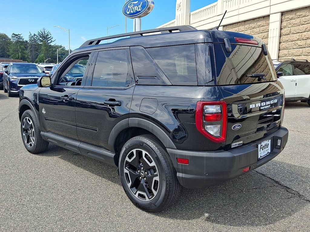 Certified 2024 Ford Bronco Sport Outer Banks w/ Tech Package AWD/4WD image 6