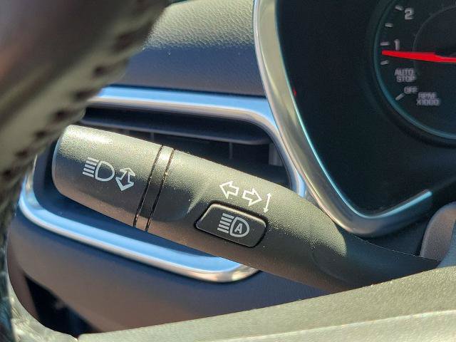Used 2020 Chevrolet Equinox LT w/ Driver Convenience Package FWD image 10