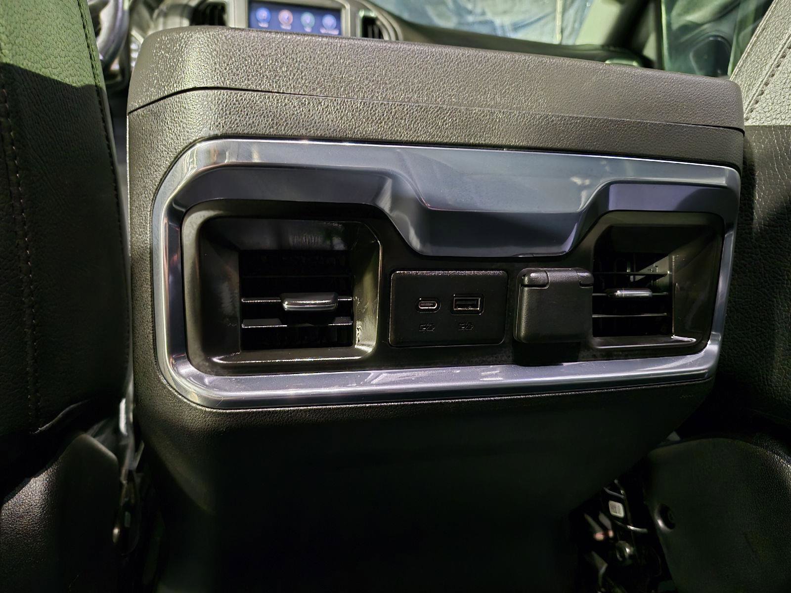 Used 2022 GMC Sierra 3500 Denali image 18