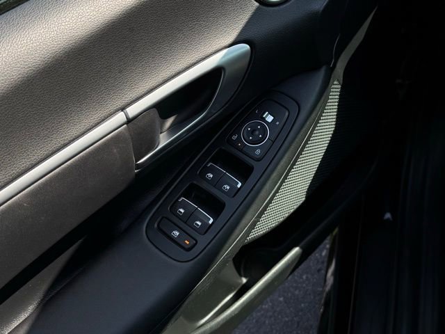 Used 2025 Hyundai Sonata SEL AWD/4WD image 22