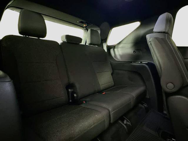Used 2024 Chevrolet Traverse LT w/ LPO, Floor Liner Package FWD image 30