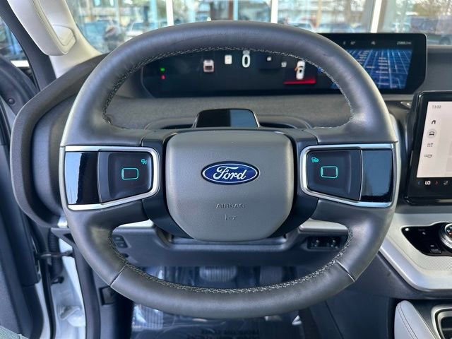 Certified 2025 Ford Expedition Active image 28