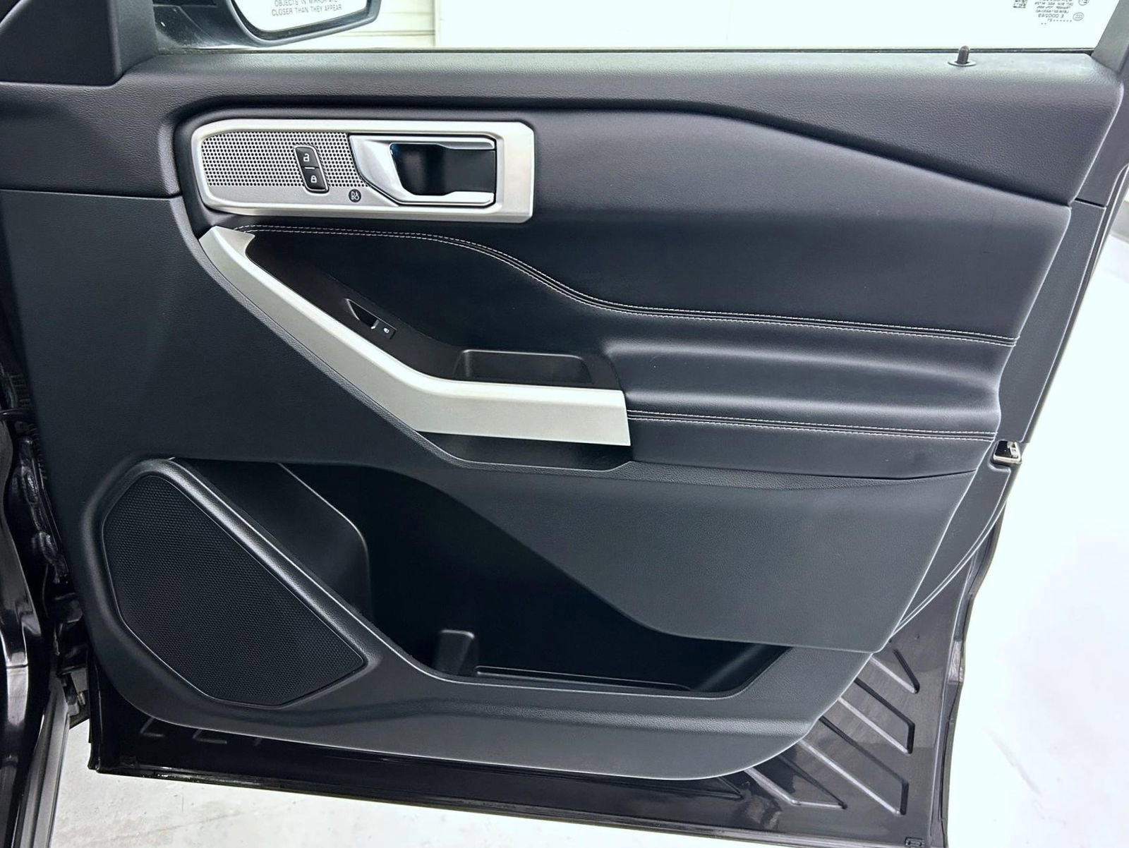 Certified 2021 Ford Explorer Limited w/ Equipment Group 301A image 16