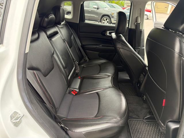 Used 2022 Jeep Compass Trailhawk w/ Trailhawk Convenience Group AWD/4WD image 29