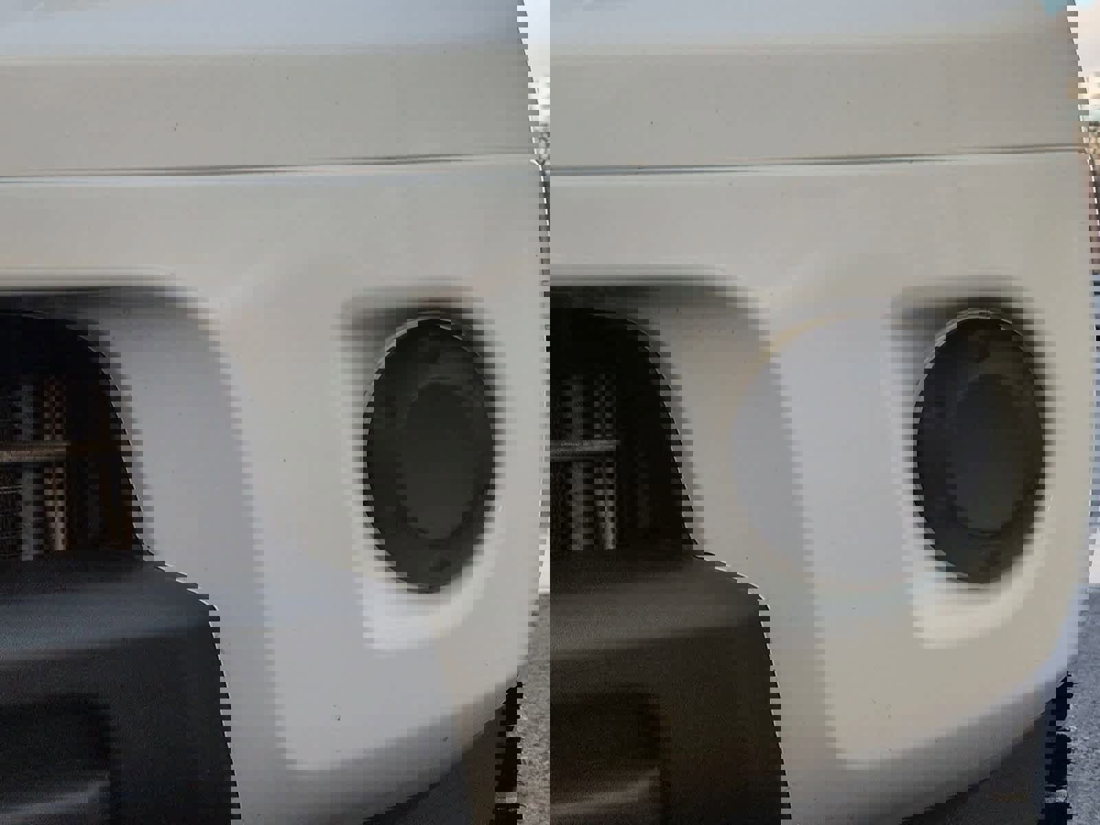 Used 2018 Nissan Frontier SV image 11