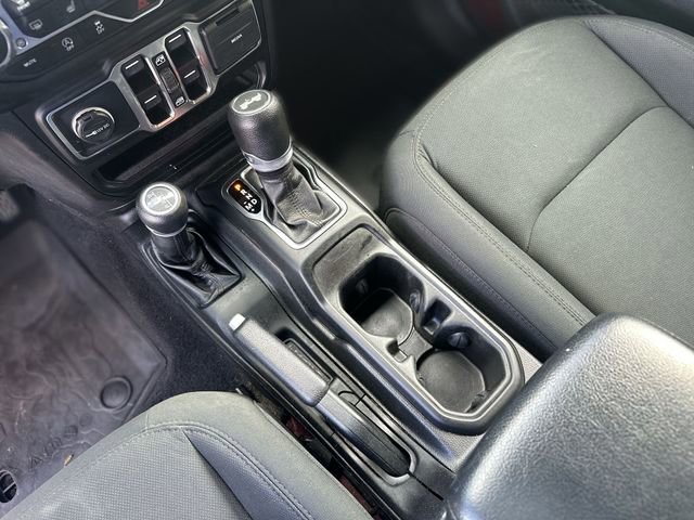 Used 2021 Jeep Wrangler Unlimited Sport AWD/4WD image 21
