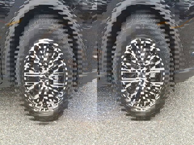 Certified 2023 Ford Escape SE w/ PHEV Premium Package image 28