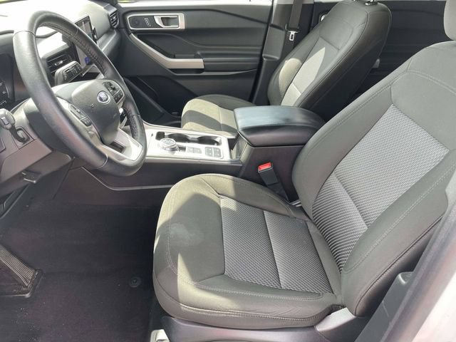Certified 2024 Ford Explorer XLT RWD image 13