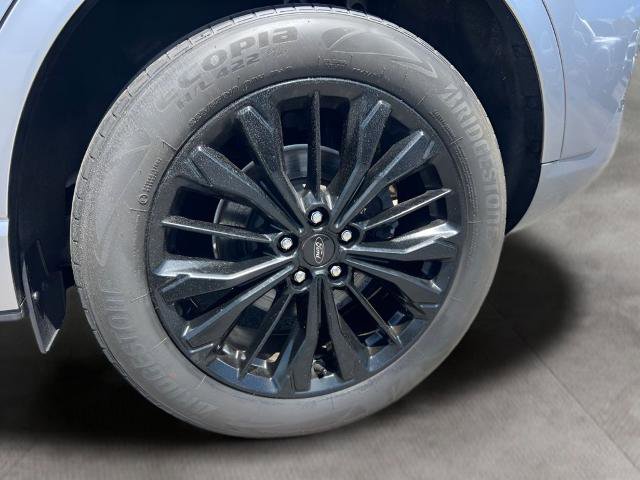 Certified 2023 Ford Escape ST-Line Elite AWD/4WD image 7