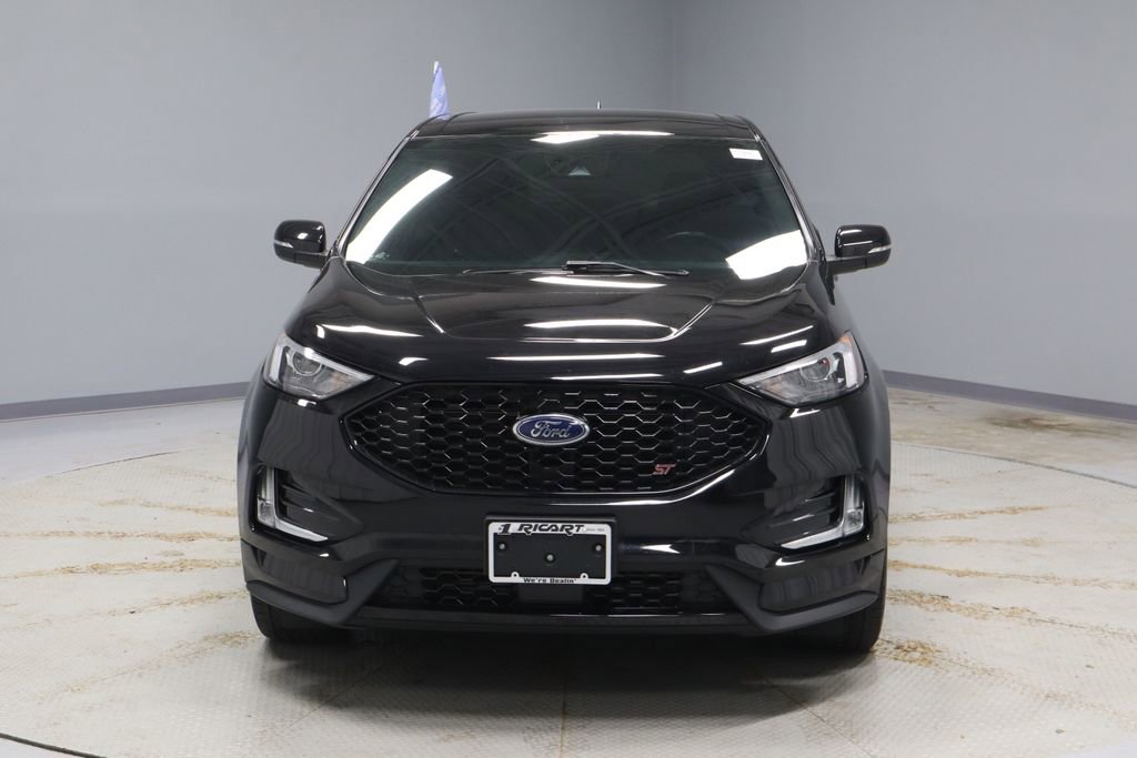 Certified 2023 Ford Edge ST image 6