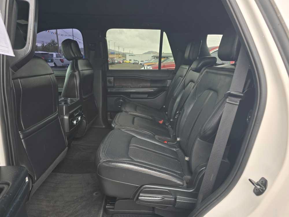 Certified 2019 Ford Expedition Limited w/ Equipment Group 301A AWD/4WD image 16