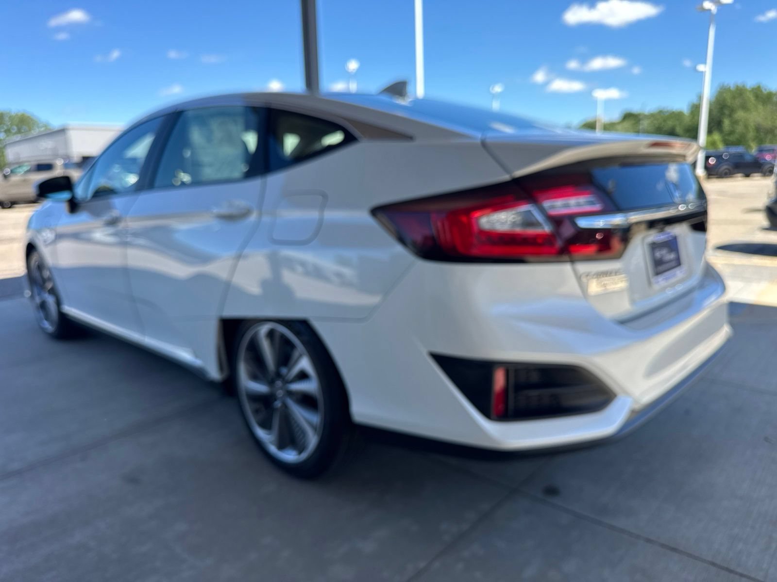 Used 2021 Honda Clarity Touring image 5