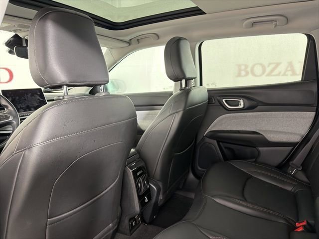 Used 2022 Jeep Compass Latitude w/ Sun and Sound Group image 14