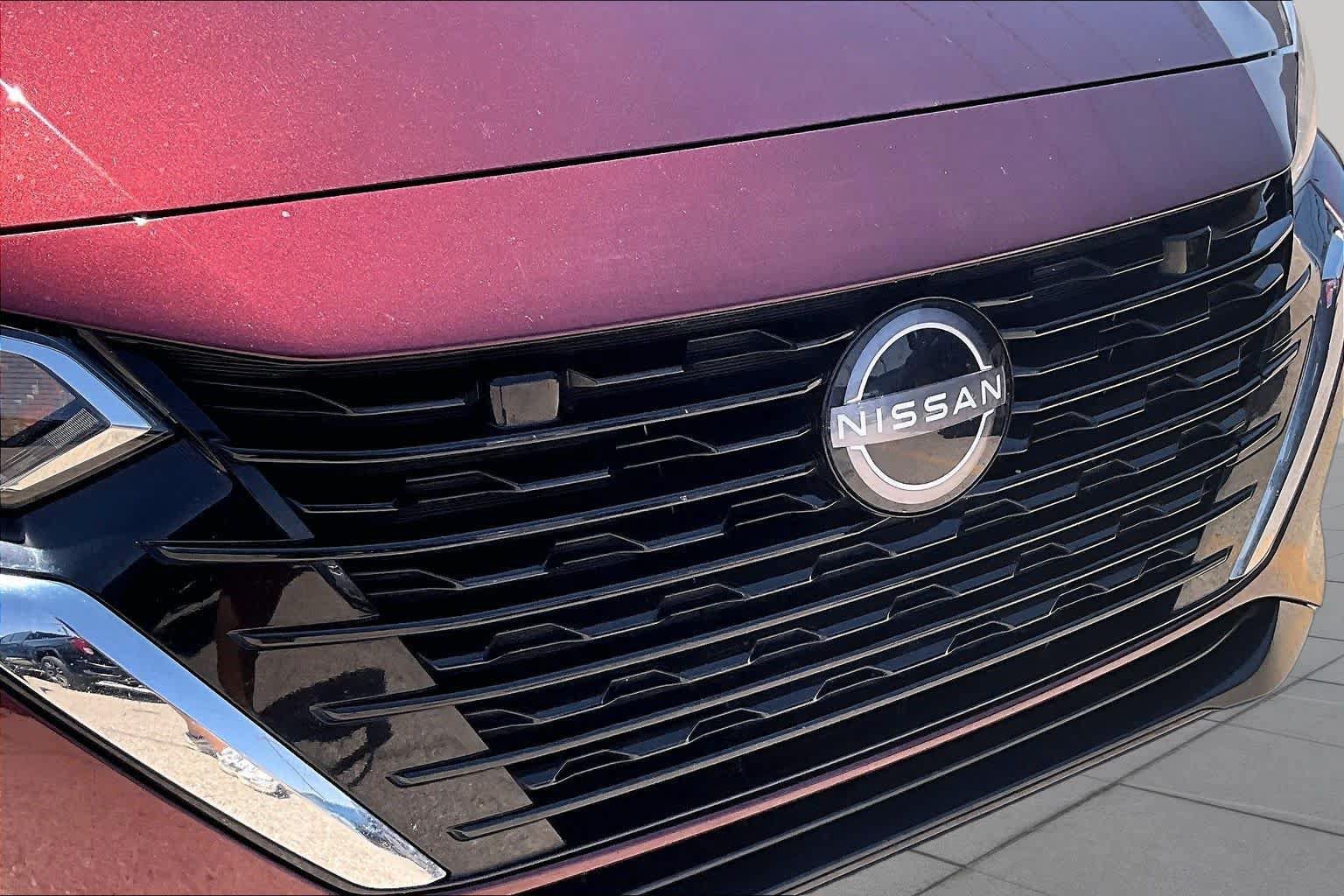 Used 2025 Nissan Sentra SV FWD image 28