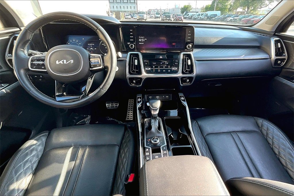 Used 2023 Kia Sorento SX image 14