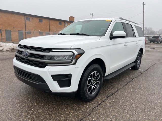 Certified 2024 Ford Expedition Max XLT image 6