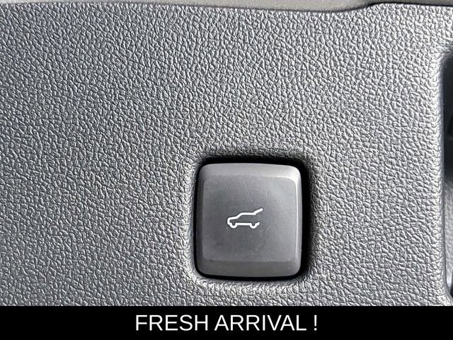 Certified 2023 Ford Escape ST-Line w/ Tech Pack #1 AWD/4WD image 17
