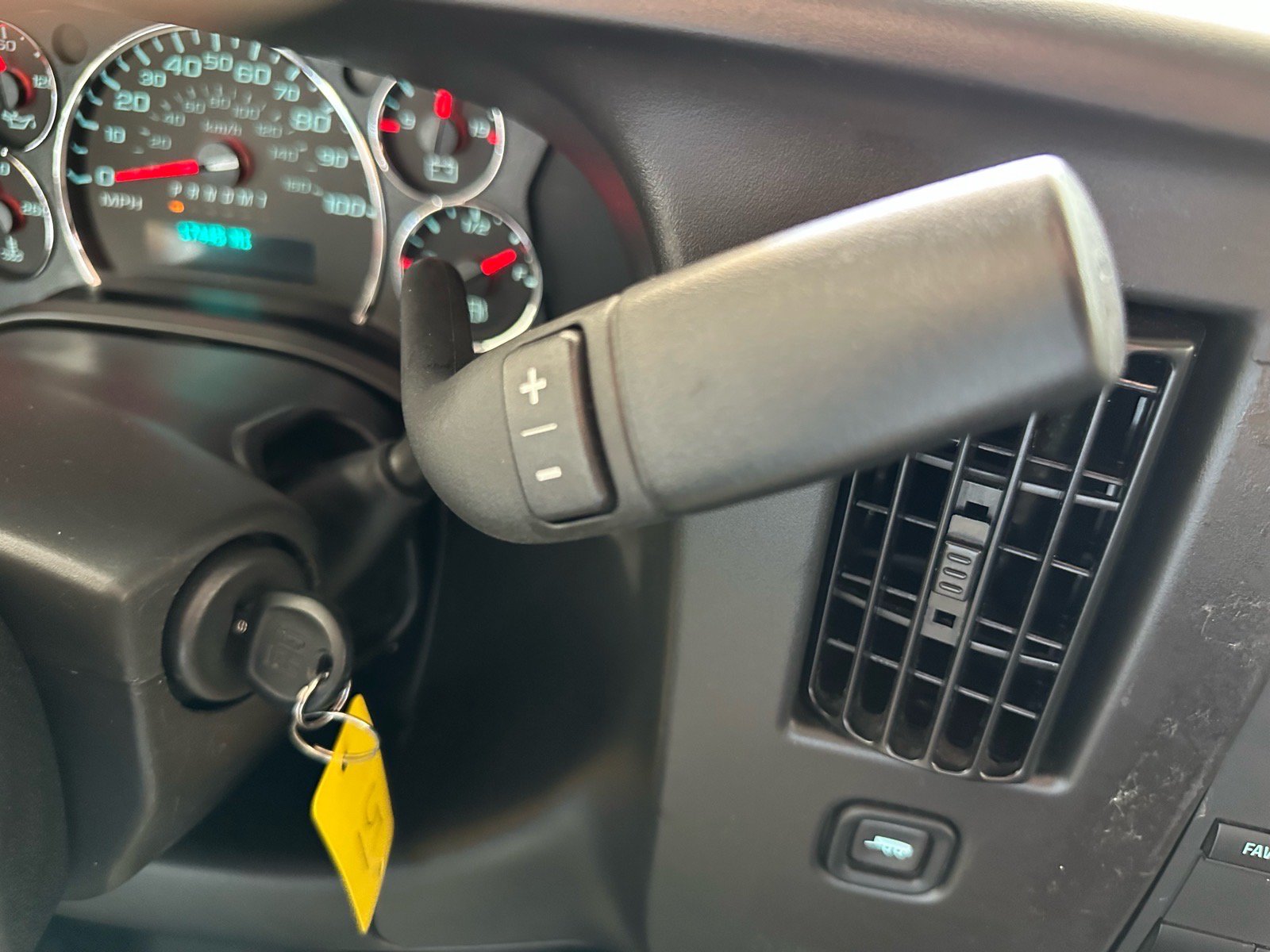 Used 2025 GMC Savana 2500 w/ Driver Convenience Package RWD image 26