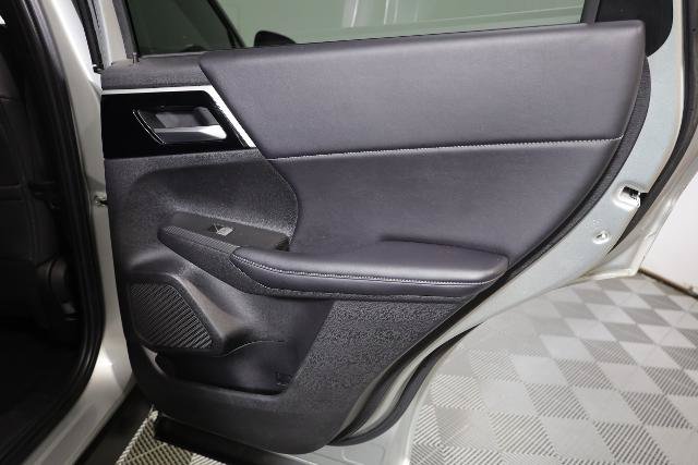 Used 2024 Mitsubishi Outlander SE AWD/4WD image 34