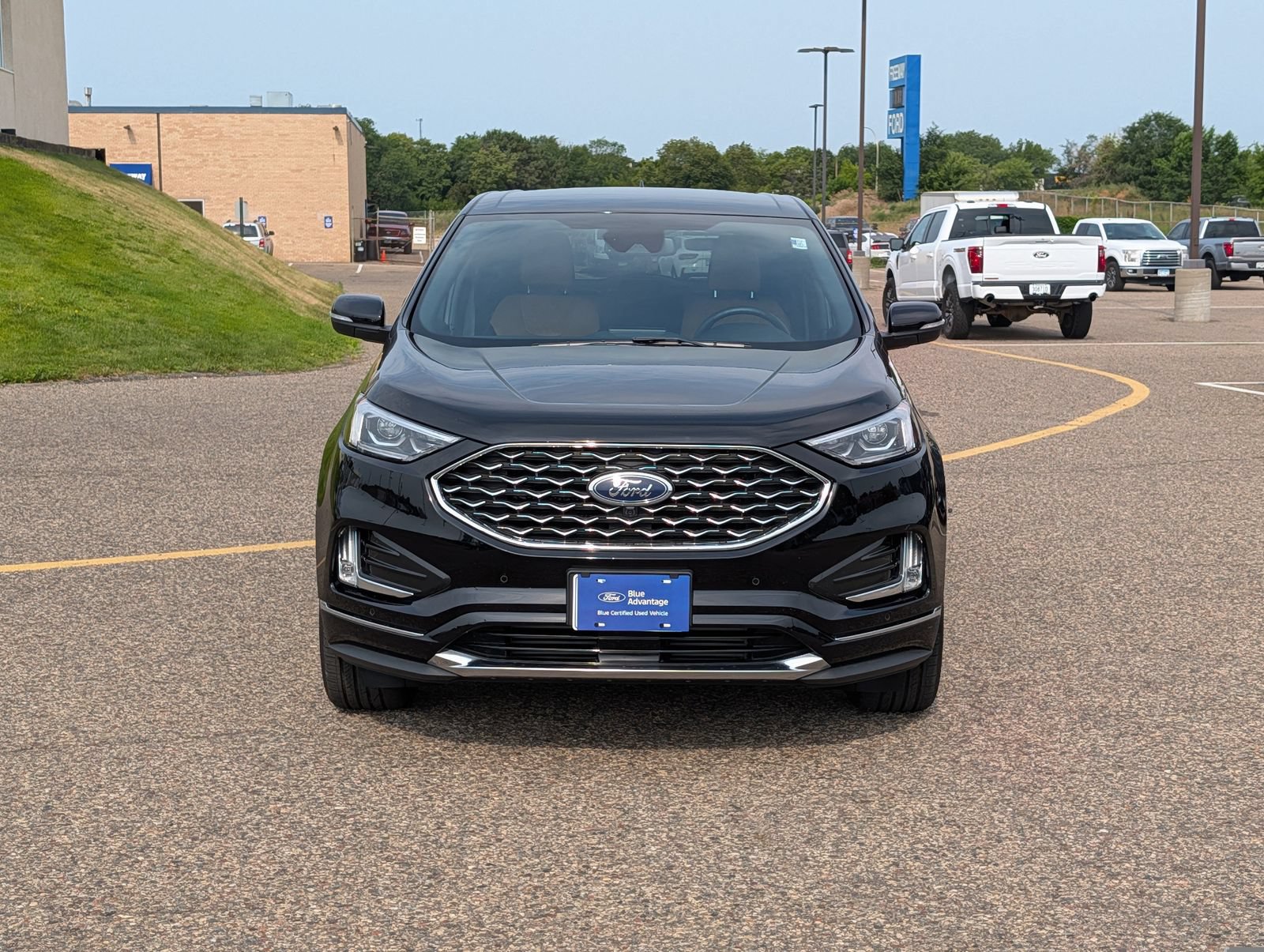 Certified 2023 Ford Edge Titanium w/ Equipment Group 301A AWD/4WD image 11