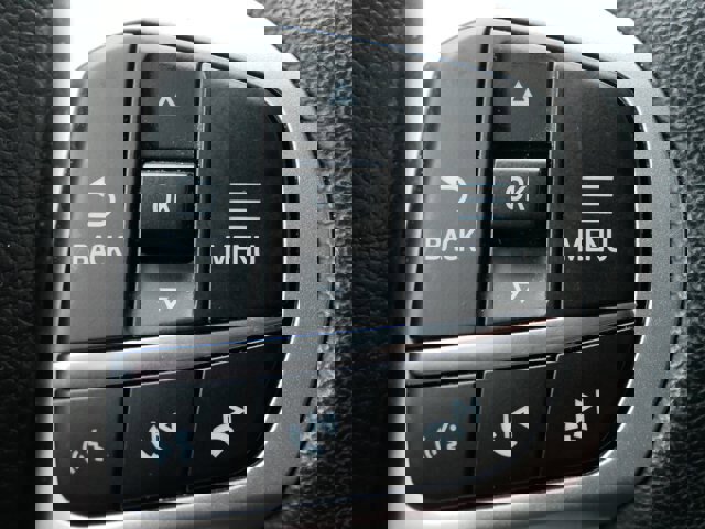 Certified 2023 Ford Explorer XLT w/ Class IV Trailer Tow Package image 21