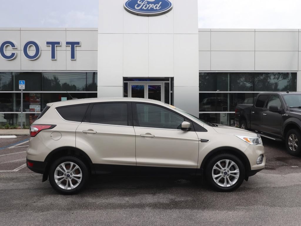 Certified 2017 Ford Escape SE FWD image 17
