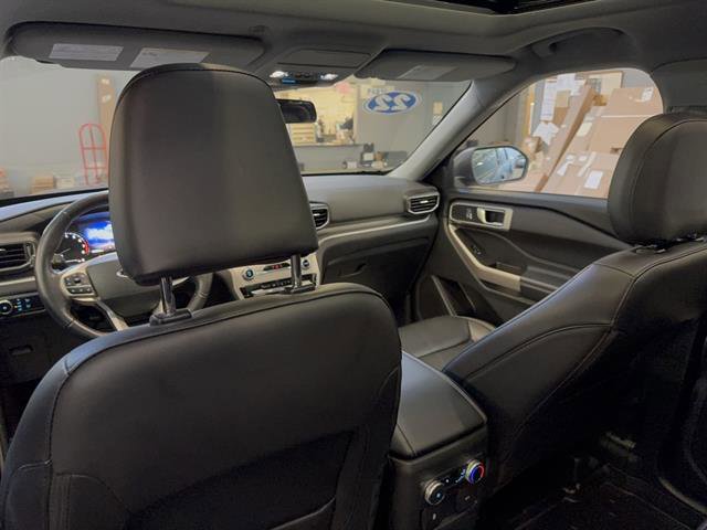 Certified 2022 Ford Explorer XLT w/ Equipment Group 202A image 13