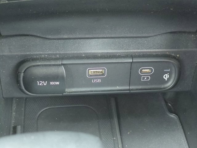 Used 2023 Kia Telluride EX w/ EX Captain's Chair Package AWD/4WD image 23