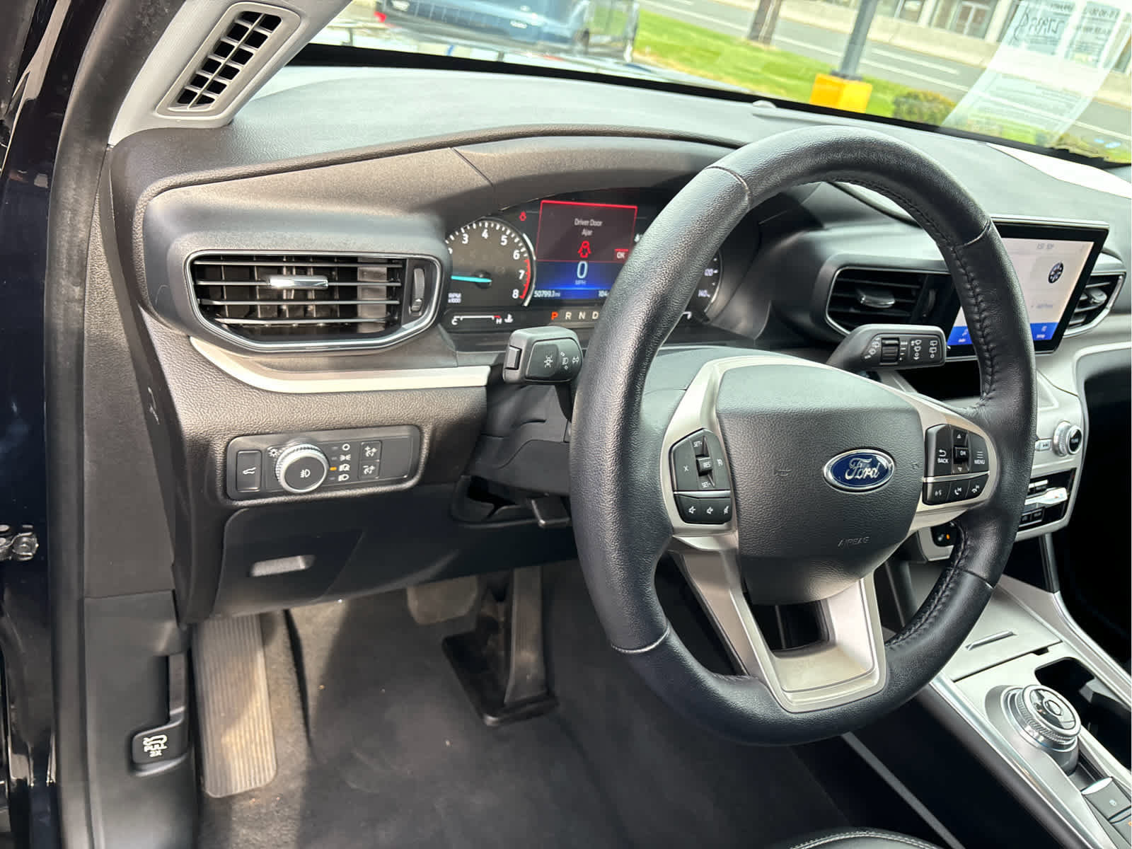 Certified 2022 Ford Explorer XLT w/ Equipment Group 202A image 15