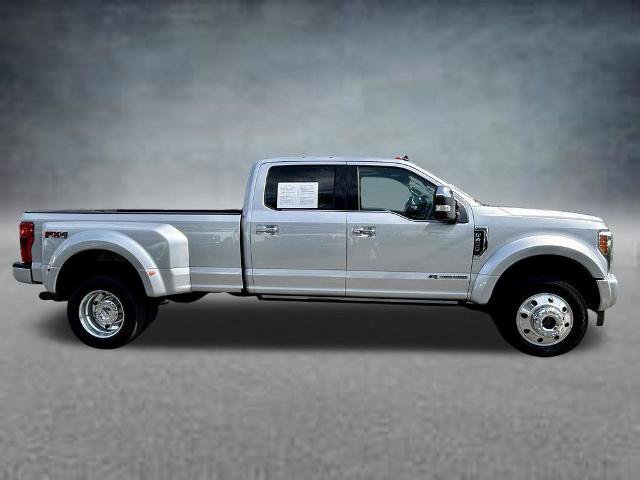 Certified 2019 Ford F450 Platinum w/ Platinum Ultimate Package AWD/4WD image 4