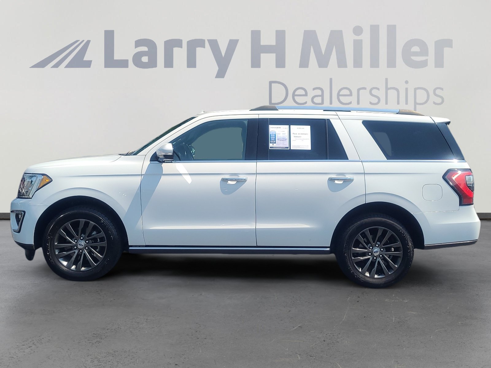 Certified 2021 Ford Expedition Limited AWD/4WD image 2