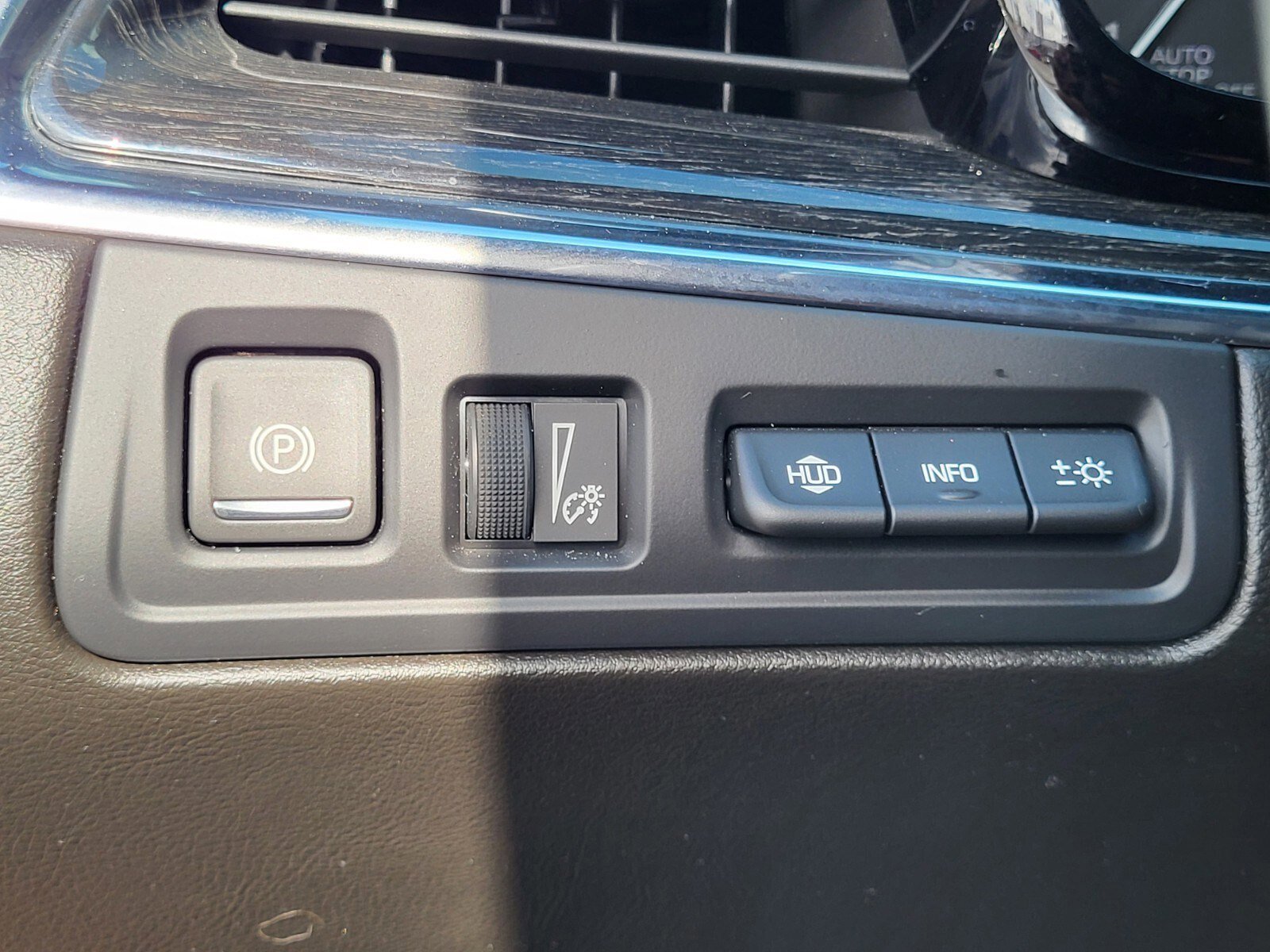 Used 2021 Cadillac XT5 Premium Luxury image 23