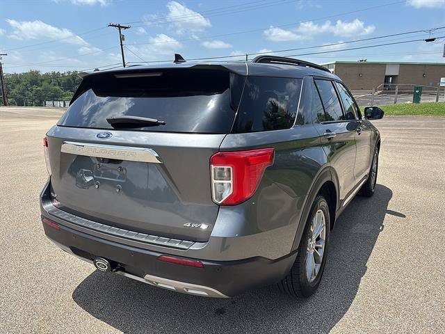 Certified 2023 Ford Explorer XLT w/ Equipment Group 202A AWD/4WD image 4