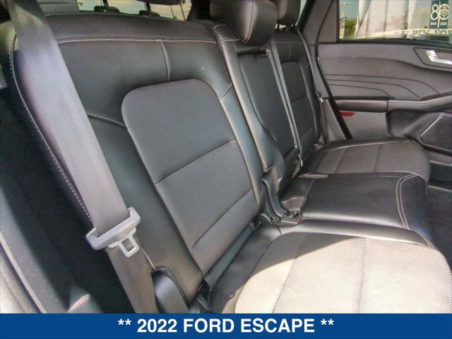 Certified 2022 Ford Escape Titanium FWD image 22
