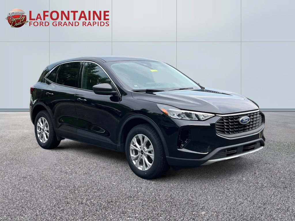 Certified 2023 Ford Escape Active AWD/4WD image 3