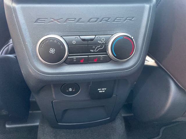Certified 2025 Ford Explorer Platinum w/ Ultimate Package AWD/4WD image 24