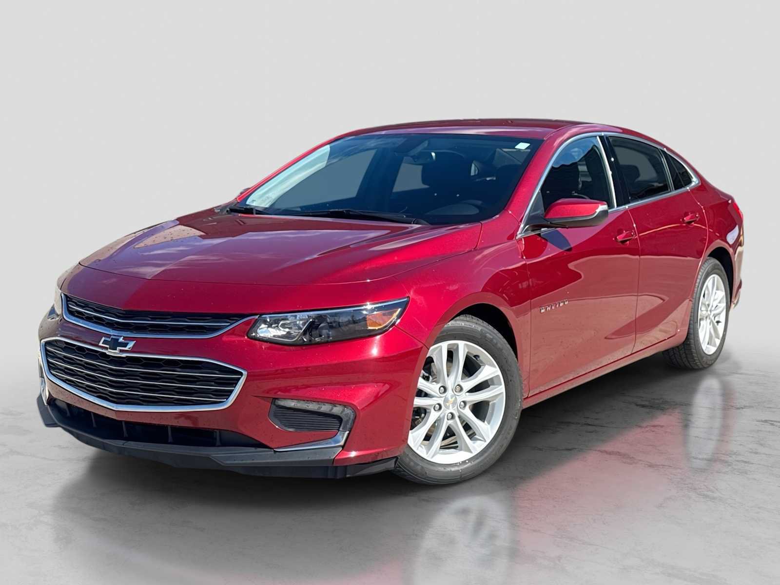 Used 2018 Chevrolet Malibu LT FWD image 1
